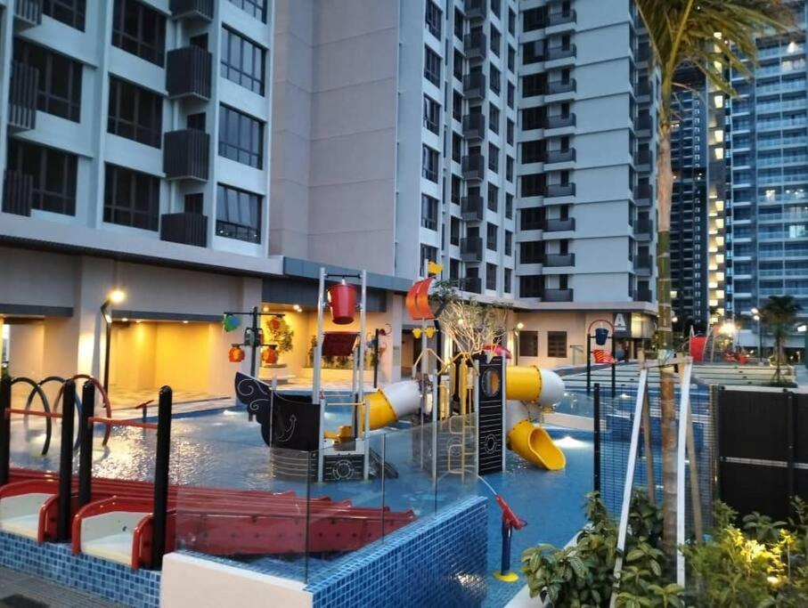 Bali Residence By Beca Inn , Musliim Only Malacca Ngoại thất bức ảnh